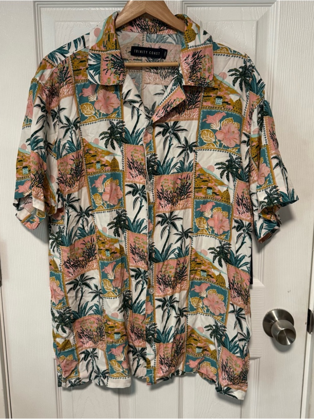 Trinity Men’s Tropical Patchwork Short-Sleeve Shirt Large